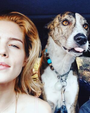 Emily Bett Rickards Instagram - Find someone who looks at you like Ophie looks at 🍗