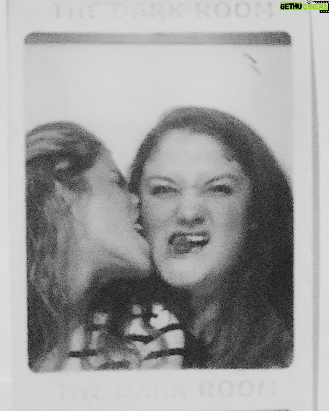 Emily Bett Rickards Instagram - As we get older the pictures do too ๐๐ผโโ๏ธFound this gem just in time. What a fucking year. I am proud, inspired and in awe of you @cadlymack. Thank you for being my family. Dance into the new year on sunshine. HBD ๐พ ๐