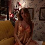 Emily Skinner Instagram - At the inn 🩰 Madonna Inn