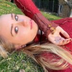 Emily Skinner Instagram - The sky was yellow and the sun was blue