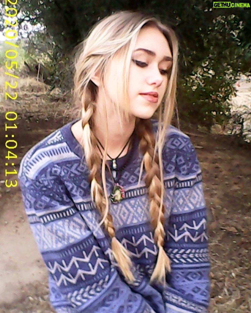 Emily Skinner Instagram - Taken on toddler camera