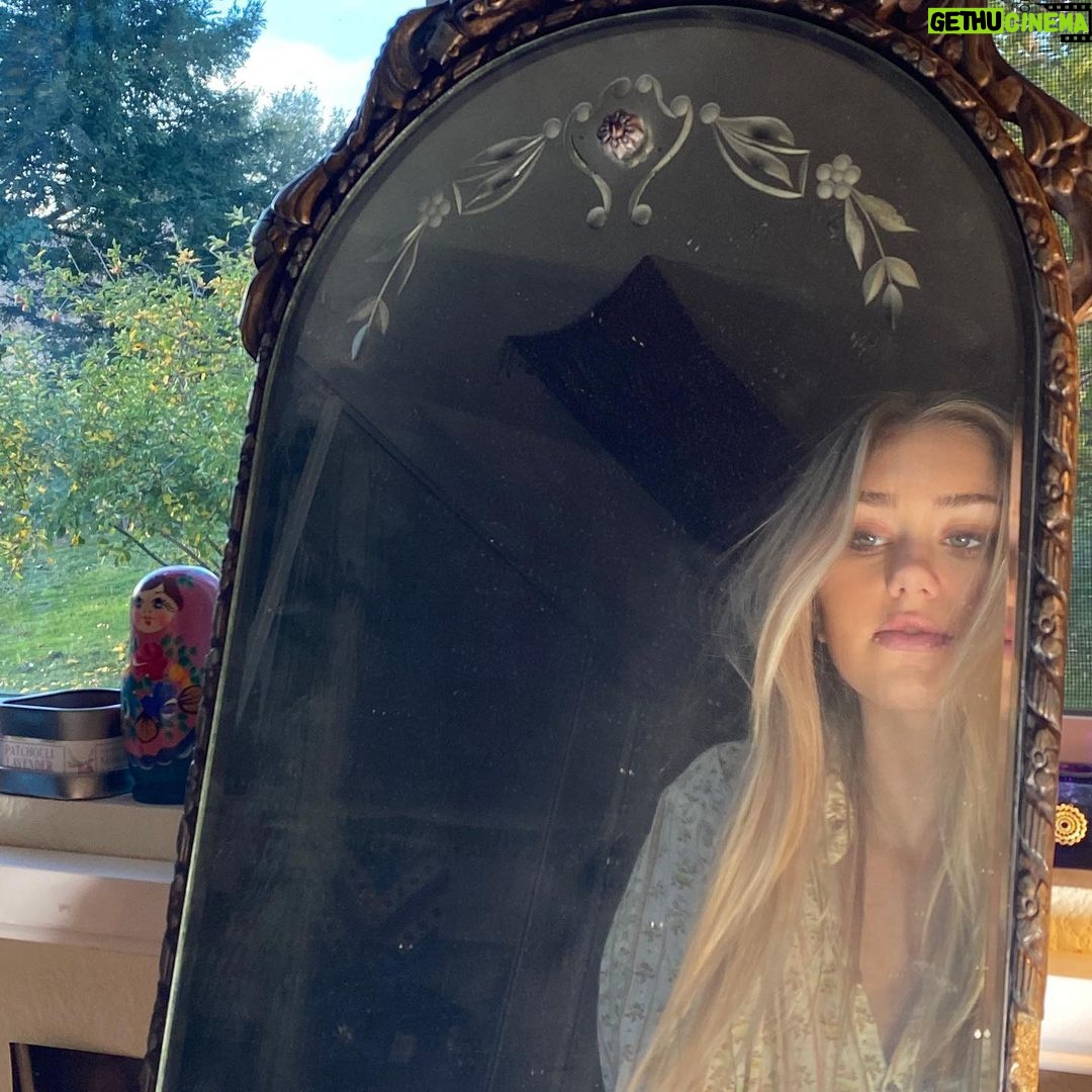 Emily Skinner Instagram - The snowdrop fairy