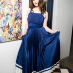 Emma Kenney Instagram - Hosted the cutest girls night with @aliceandolivia in honor of International Women’s day 🩷 We shopped for a cause, drank beauty collagen cocktails by Dr.Nigma and Tuck Shop espresso martinis. A portion of the proceeds raised were donated to @vitalvoices to invest in women leaders around the 🌎.