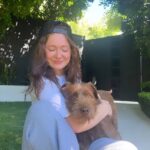 Emma Kenney Instagram - New life who dis? #adoptdontshop @itsyogishouse meet Terrance