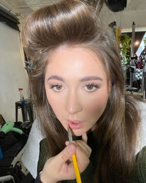 Emma Kenney Instagram - 2021 in selfies I texted to my bf or group chat