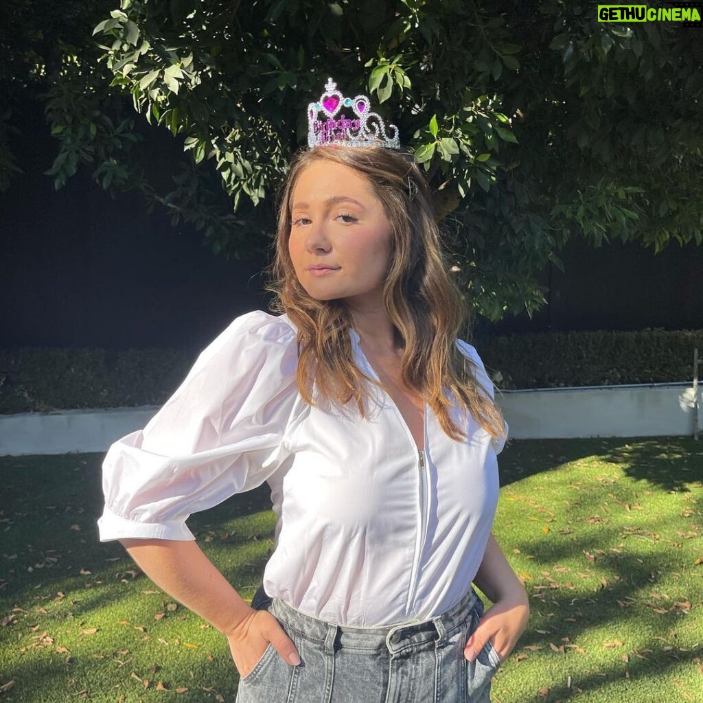 Emma Kenney Instagram - Yesterday, I was just a girl. Today, I am the birthday girl. Los Angeles, California