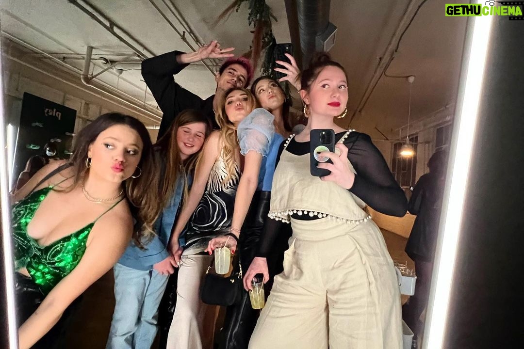 Emma Kenney Instagram - Last night @peytonlist pleyground 🍭go shop @pleybeauty out now, congrats queen P💝🤍💄
