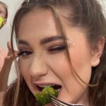Emma Kenney Instagram - 2021 in selfies I texted to my bf or group chat