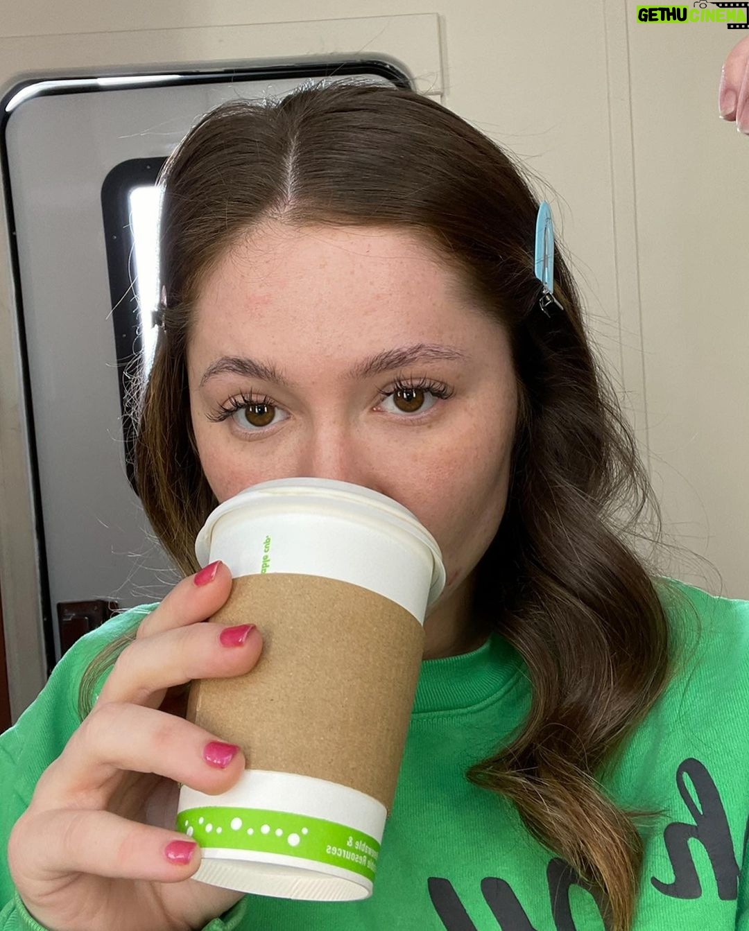 Emma Kenney - 207.6K Likes - 2021 in selfies I texted to my bf or group chat
