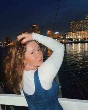 Emma Kenney Instagram - Came down to New Orleans