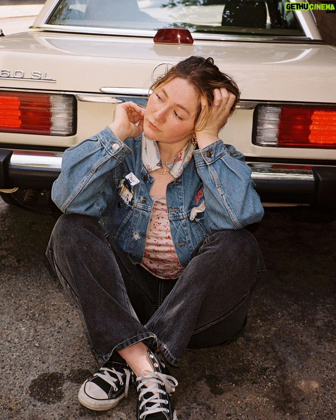 Emma Kenney Instagram - Where the creatures come to meet Love Street on Laurel Canyon