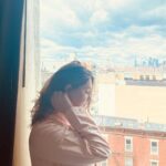 Emma Kenney Instagram - Until we meet again, Brooklyn... thanks for the hospitality @thehoxtonhotel 🖤 Williamsburg Brooklyn,n.y.