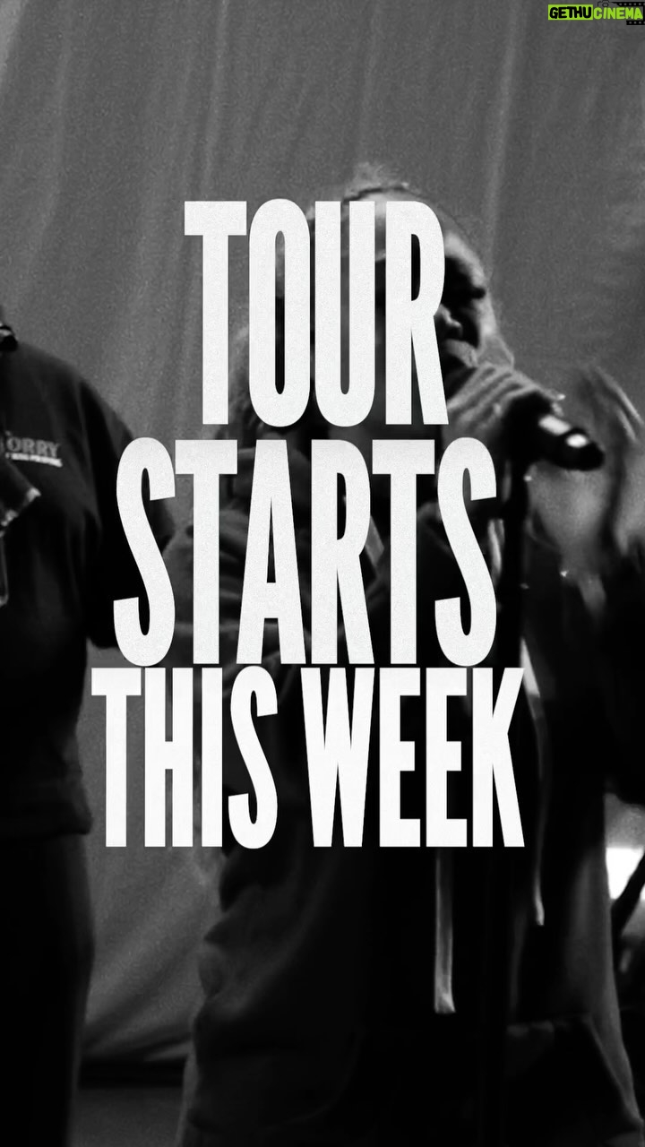 Erica Campbell Instagram - What city will we see you at this week on the #OneHallelujahTour?👀 ⬇️DROP IN THE COMMENTS WE TRYING TO SEE SOMETHING!⬇️