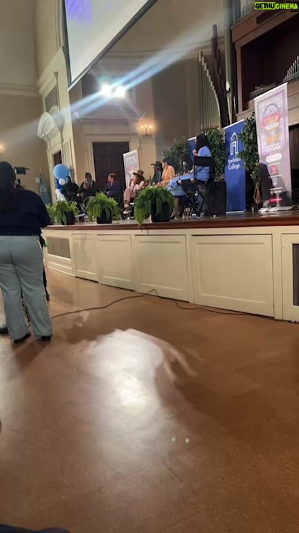 Erica Campbell Instagram - The Cast of @adifferentworld!!! @spelman_college