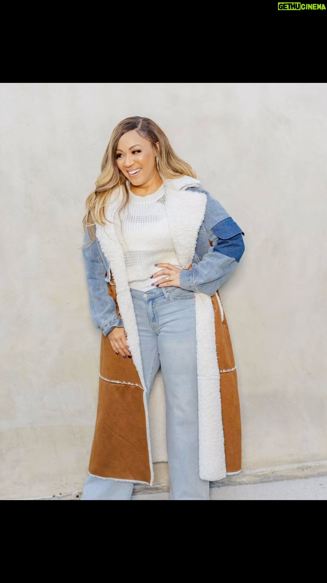 Erica Campbell Instagram - That time I saw a cute jacket on @lillyskloset and loved it! It's cute and warm!