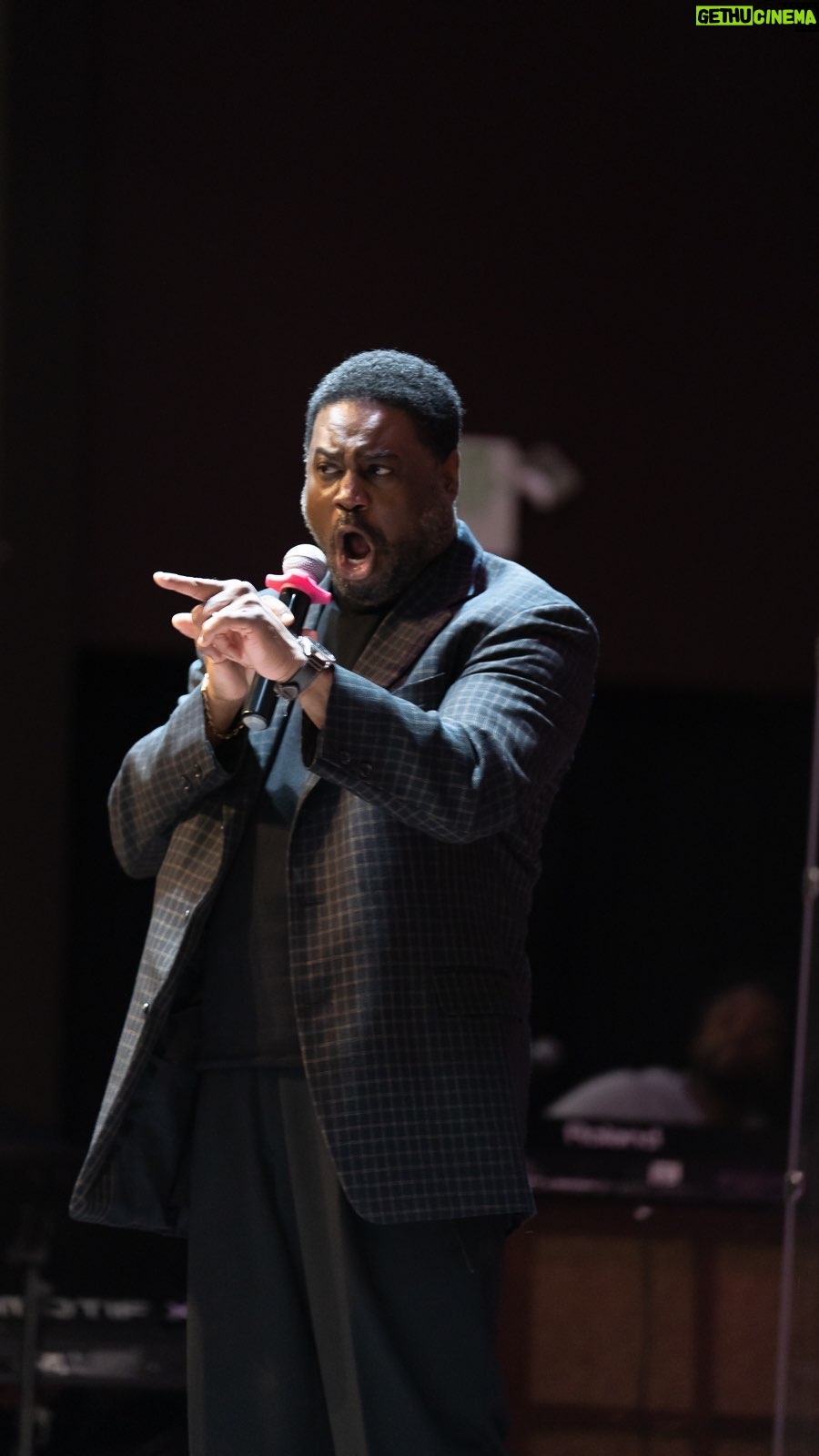 Erica Campbell Instagram - The LA Opera came to California Worship Center today! We are still in shock from the power that came from him today! Thank you @rodrick.dixon for sharing your gift! Watch the entire service on the Calieverywhere app or on our California Worship Center YouTube channel! #church #caliworship #sundayservice #laopera #GodIsSoGood