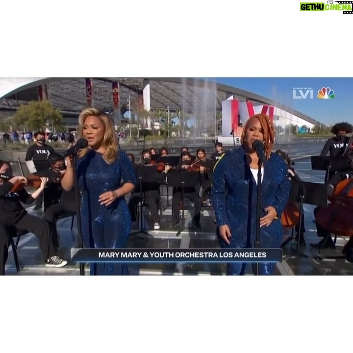 Erica Campbell Instagram - Throwback to 2022 #SuperBowl! Having the opportunity to introduce the world to LA in this way was a huge blessing. Congratulations to the @chiefs and all of this year’s Super Bowl performers! #MaryMary #SuperBowlLVI
