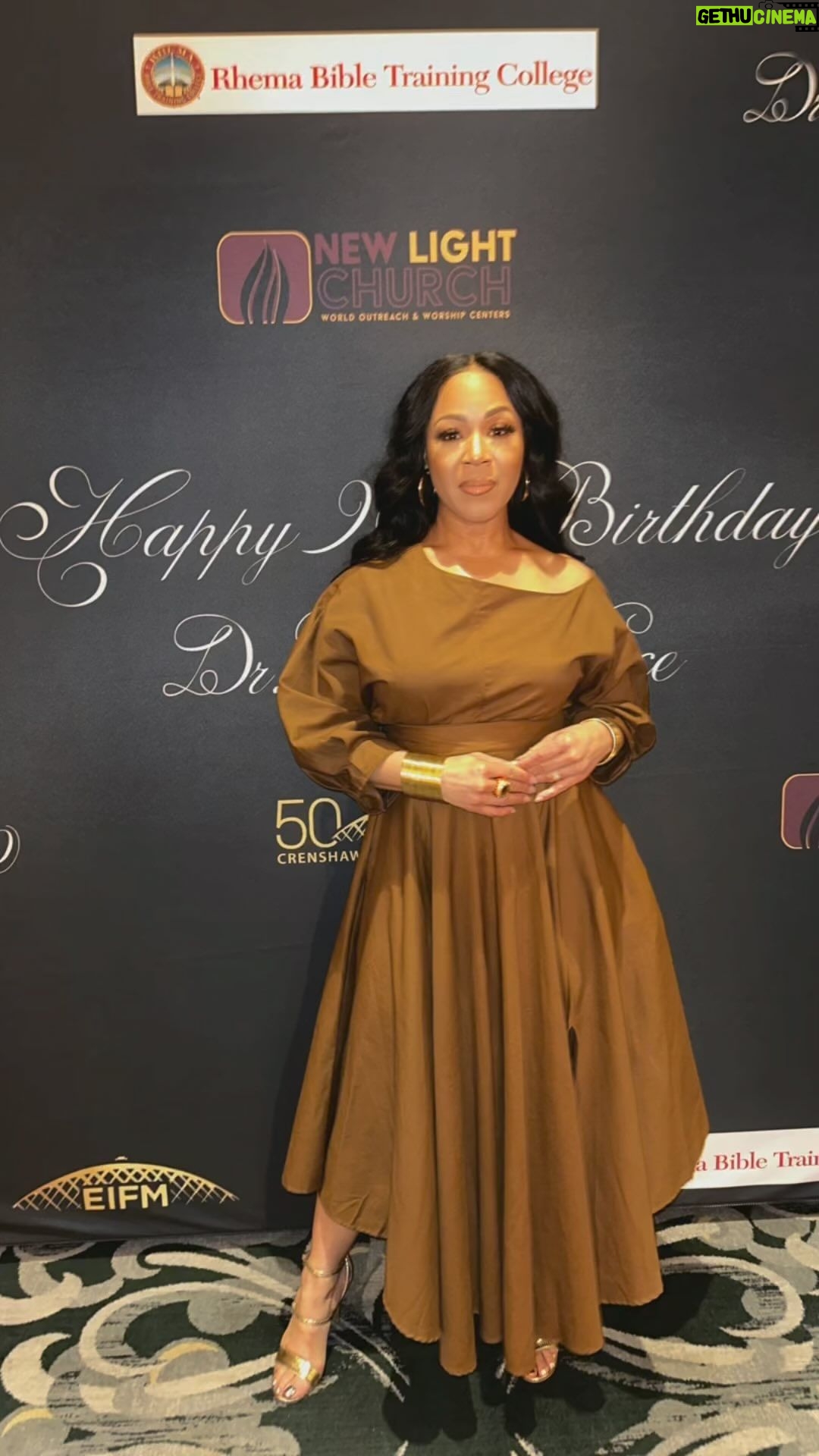 Erica Campbell Instagram - Wow! Yesterday was a dream in many ways. To celebrate Dr. Betty Price 90th Birthday while being in the room with so many people in the faith that I revere and love was nothing short of a blessing. My heart is full! Thank you Price family for having me 💓💓