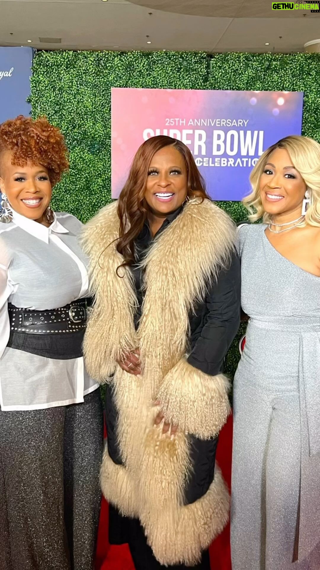 Erica Campbell Instagram - More picts from Super Bowl Soulful Celebration @therealmelaniefew we Love you!!! @therealmarymary #SuperBowl