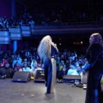 Erica Campbell Instagram - INDY, thank you for singing with us! St. Louis, we can’t wait to worship with you tonight! I hope you have your singing voices ready. We’re going to give God some praise! ❤️ #onehallelujahtour 🎥 @matt.wiley_