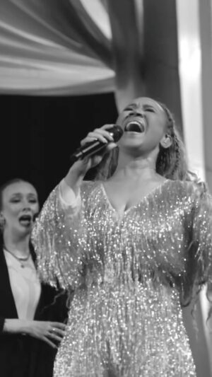 Erica Campbell Instagram - Here’s a prayer for all my parents out there! 

If you agree, type “God, help our babies!” 

#EricaCampbell #KristaCampbell #OneHallelujahTour