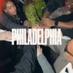 Erica Campbell Instagram - Philly, you were amazing! Brooklyn, we’re here! Let’s have a good night. 💚 🎥: @matt.wiley_