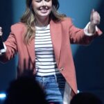 Esther Marcos Instagram - o medley de Maranata 2/2 está em um eterno repeat 🔁 por aqui e por aí?? Agora temos o medley completo pra ouvir em todas as plataformas, se você ainda não ouviu corre pra sua plataforma favorita e depois volta aqui pra comentar!