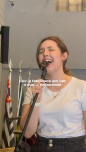 Esther Marcos Instagram - + um sonho realizado como igreja!! Nossa casa está com um som DAQUELES hahaha Deus é bom o tempo todo!! A amiga aqui está muitooo feliz!