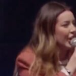 Esther Marcos Instagram – #tbt dessa ministração incrível que virou até lançamento depois👀 E aí lindeza, já sabe o medley de Maranata 1/2 de cor?? Já podemos lançar a outra parte? A AMIGA AQUI JÁ QUER LIBERAR A PARTE 2 Hahaha
