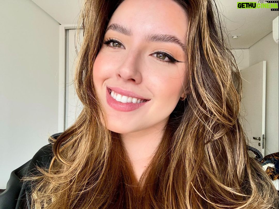 Esther Marcos Instagram - boa tarde lindeza!! Já ouviu o nosso medley de Maranata 1/2 hoje??