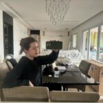 Esther Marcos Instagram - Irmãos a obra? Não. Reforma na casa Marcos 🔨🏠 e outras fotos também