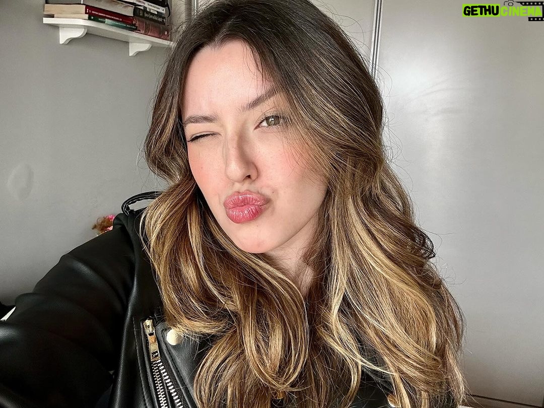 Esther Marcos Instagram - Bom dia lindeza! ❤️