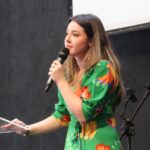 Esther Marcos Instagram - Vale CAJADADA bônus? Hahah “Quem é você quando ninguém está te vendo?” Tenha a plena certeza que Deus te vê 24h por dia, isso te ASSUSTA ou te CONFORTA? 👀❤️‍🔥 📣 esse post foi decidido pela galera do nosso canal de comunicação, se quiser participar deixei no story
