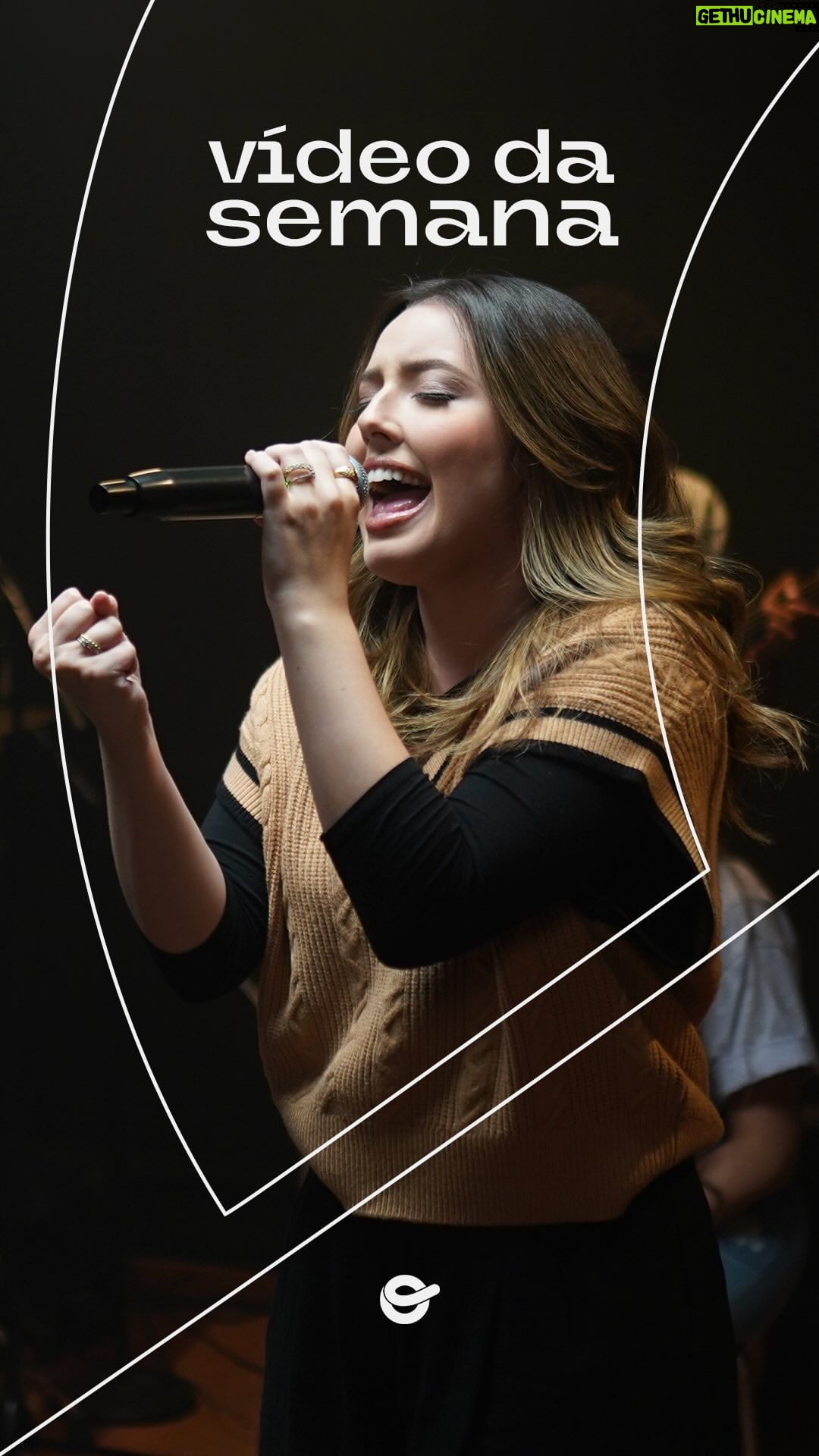 Esther Marcos Instagram - A nova música da @esthermarcos (#thechurchmusic) está no repeat desde o lançamento! ❣️ E o clipe? Emocionante!!! 🥹 Assista ao vídeo de “Se Uma Coisa” completo no Youtube. 📺 👉 Link na bio. #ONErpmGospel #FamiliaONErpm #AmplifiqueOSeuLegado