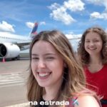 Esther Marcos Instagram - é uma honra poder ministrar o louvor e a palavra para a igreja! E aí já nos encontramos em alguma ministração? Me deixa saber 👇🏻👇🏻✈️✈️