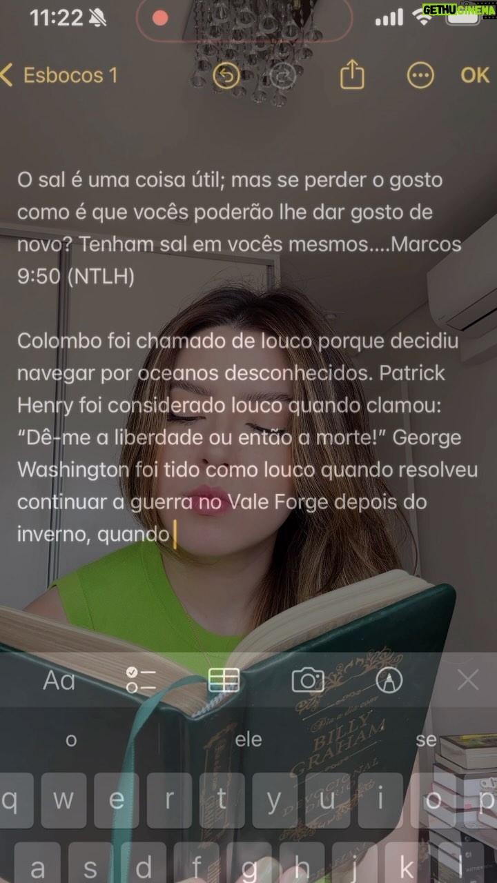 Esther Marcos Instagram - Devocional do dia 🤍