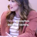 Esther Marcos Instagram – A mensagem de Deus para a nossa existência não depende das circunstâncias que enfrentamos atualmente, tudo se transforma quando você confia o rumo do seu destino a Jesus, a partir disso tudo se harmoniza, e quando entregamos o impossível nas mãos DELE, e o viável a gente se esforça e realiza, tudo começa a ter propósito.
Amém?! 🙏🏻🙌🏻🌷✨
Assista o Episódio Completo no canal KARINA.BACCHI no YouTube! ♥️