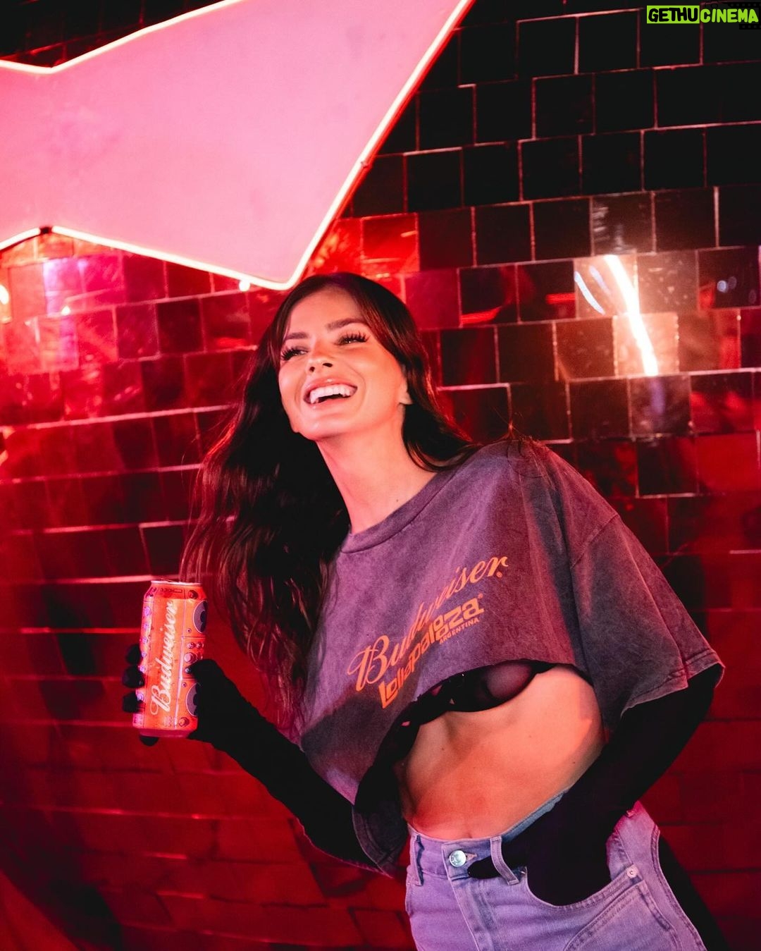 Eugenia Suárez Instagram - ❤️ @budweiser_ar #budxlollaar