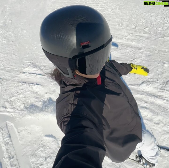 Eva Marisol Gutowski Instagram - Olavs little pro hoe ๐ฅนโ๏ธ๐๐ก Flims-Laax Switzerland