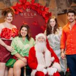 Fabiana Karla Instagram – E nosso Natal está sendo mais que especial. 🎄
Obrigada @hotelbellagramado por tanto carinho. 🥰
Estamos vivendo o real espírito de Natal aqui em Gramado nesse lindo #natalluz ✨
Feliz Natal para todos!!! 🎅
Ah! E junta a família pra se despedir do Natal assistindo #oprimeironataldomundo no @primevideobr ❤️
📸: @flaviio.fotografia_