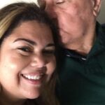 Fabiana Karla Instagram - É painho…O senhor partiu…E levou um pedaço da minha existência… Mas deixou tantas coisas boas… Deixou sua alegria, sua risada gostosa, seu humor, seu jeito amoroso ,(e ao mesmo tempo brabo👀)… Seu lado que não sabia viver sem o trabalho… Tudo o que eu reconheço em mim. obrigada por ter me apresentado “Ludugero”, Luiz Gonzaga, Dick Farney, e por sempre ter me dado a melhor parte da laranja: “A tampinha”. obrigada por ter sido o MEU PAI, do jeitinho que você conseguiu ser, e mesmo com todas suas ausências, conseguir fazer com que eu me sentisse tão amada quando me olhava com os esses olhos azuis mais lindos do mundo. E eu vou te amar para o resto da minha vida! Minha saudade será eterna, e meu amor também. O curioso é que sinto que estamos mais perto, agora do que antes. Até um dia, painho🙏🏼
