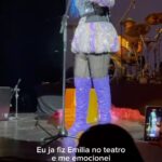 Fabiana Karla Instagram - Ainda em êxtase com o show de @babydobrasiloficial , com sua energia contagiante, sua voz poderosa, e toda sua luz. E essa banda de milhões! ✨ Ela nos transporta para uma outra dimensão, nos embala com seu repertório incrível, e nos hipnotiza no palco. Uma noite inesquecível! Que artista!! ❤️