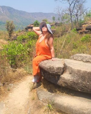 Fabiana Karla Instagram - “Se eu for abduzida não é sequestro é resgate” kkk
A chapada me encantou e me abduziu !!! 👽 ✨
A  cada passo, aqui o tempo para e a natureza fala dentro da alma…✨
.
.
.
.
#chapada #natureza  #valedalua  #goiás
