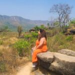 Fabiana Karla Instagram – “Se eu for abduzida não é sequestro é resgate” kkk
A chapada me encantou e me abduziu !!! 👽 ✨
A cada passo, aqui o tempo para e a natureza fala dentro da alma…✨
.
.
.
.
#chapada #natureza #valedalua #goiás Alto Paraíso – Chapada Dos Veadeiros