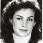 Faith Hill Instagram - 20 years old. Dyed my hair dark brown to audition for the role of Eponine in the traveling company production of “Les Miserables.” #didntgetthepart #itallworkedout #TBT