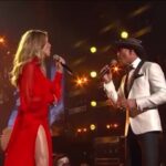 Faith Hill Instagram - #TheRestOfOurLife from the 2017 #CMAawards. 💃🏼 Bridgestone Arena