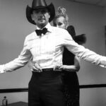 Faith Hill Instagram - Fashion credits: @tomford, @giorgioarmani & @theellenshow. #cmaawards Bridgestone Arena