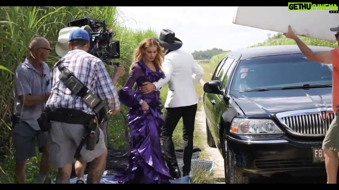 Faith Hill Instagram - Another behind the scenes look at #TheRestOfOurLife video w/ director, Grant Singer. Watch it now on @Vevo!