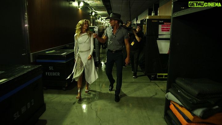 Faith Hill Instagram - Sat down w/ @cbssundaymorning. Tune in tomorrow! 📺 Nashville, Tennessee