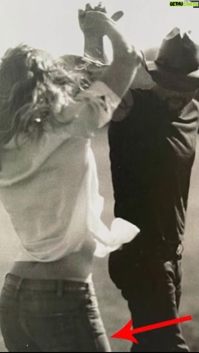 Faith Hill - 47.6K Likes - I love you ❤️ (Forgive the camera work and forgetting the song…thank goodness I wasn’t on stage when I forgot it!) @thetimmcgraw